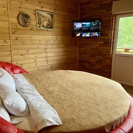 Hotel довбуш *