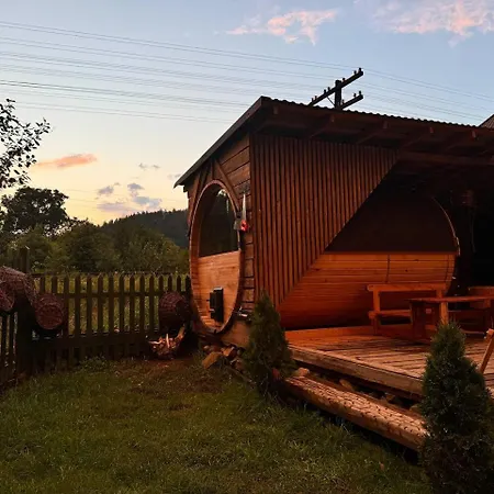 довбуш Hotel *